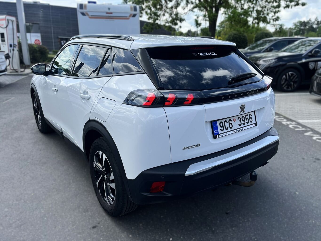 Peugeot 2008, ALLURE 1.2 PureTech 100k MAN6 - fotka 3