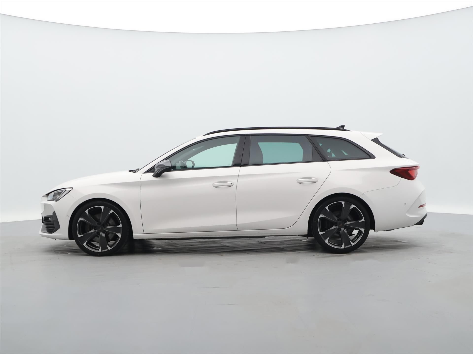 Cupra Leon, 2,0 TSI Cupra ST DSG DPH - fotka 4