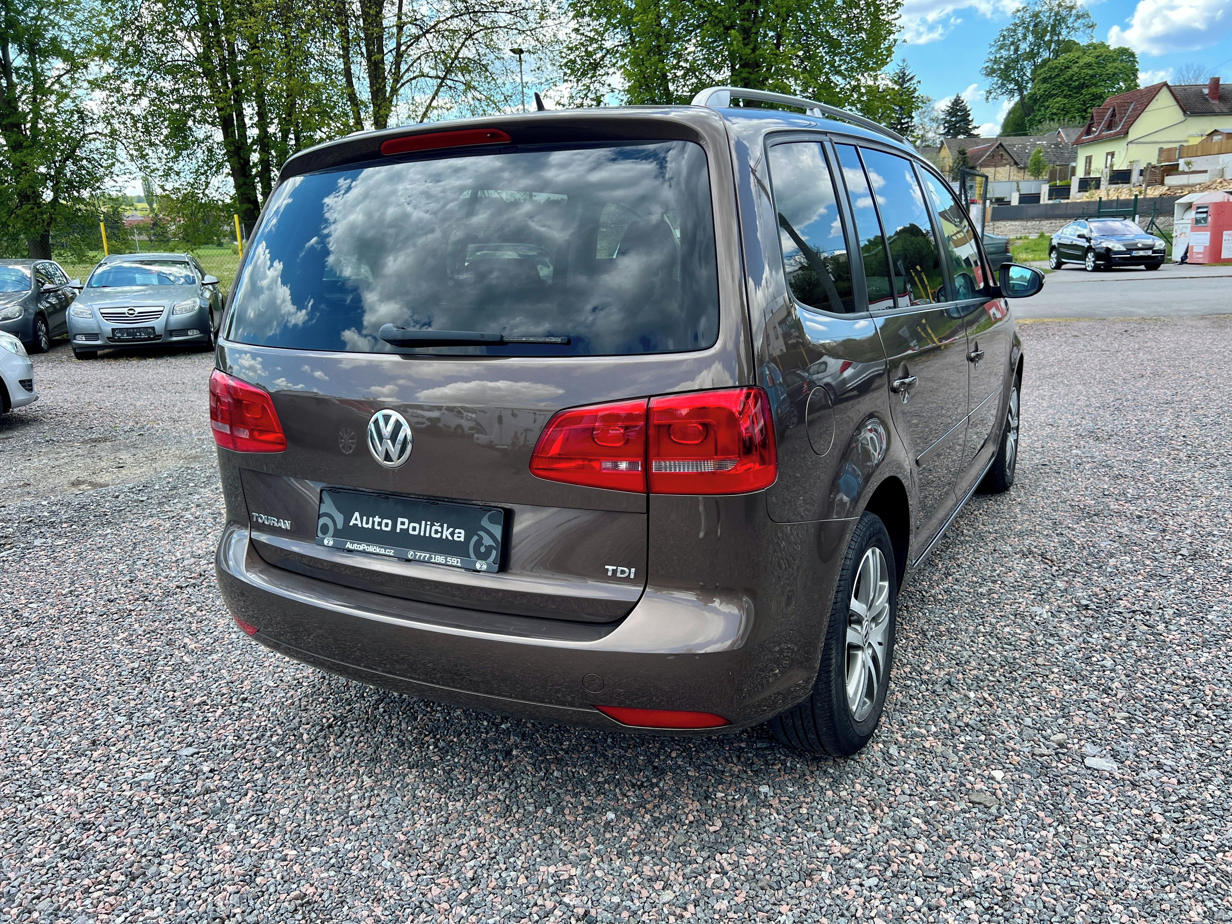 Volkswagen Touran, 1.6 TDI 77 kW Servis,5míst - fotka 5