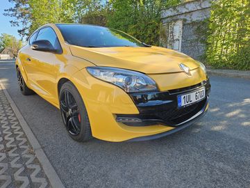 RS, 300 koní