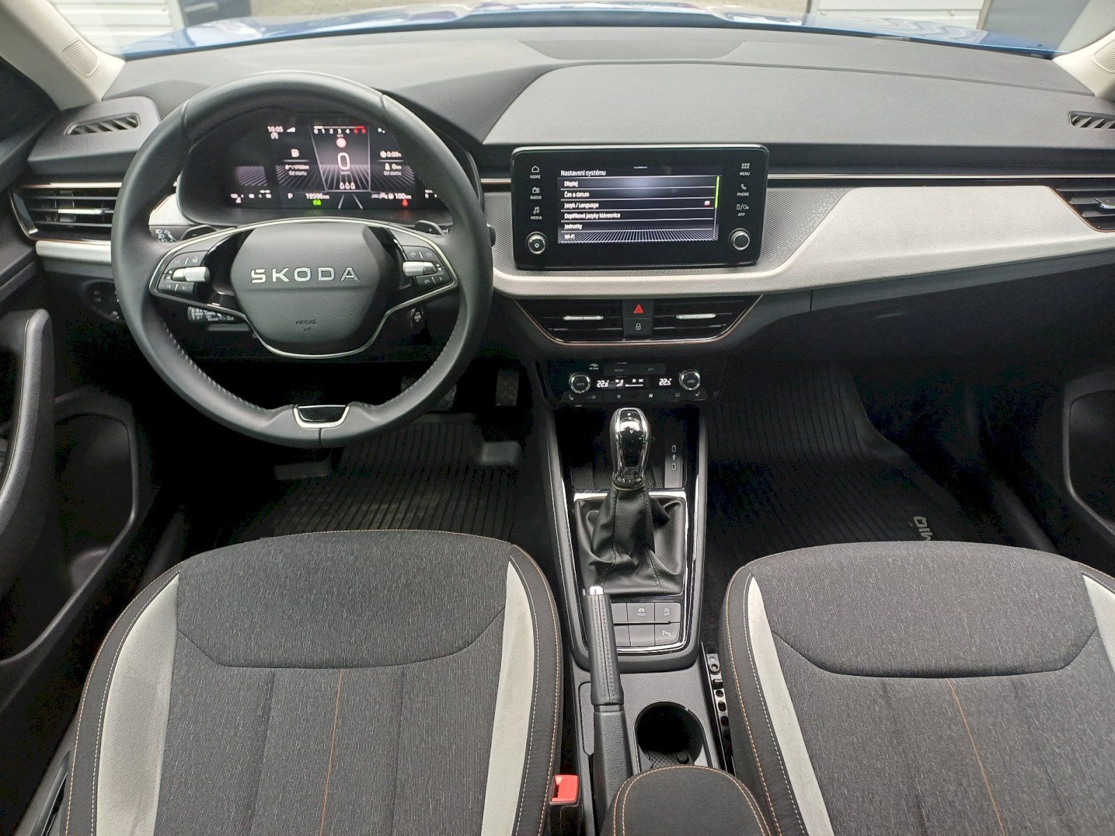 Škoda Kamiq, Top Selection DSG TSI 1.0 / 85 - fotka 5