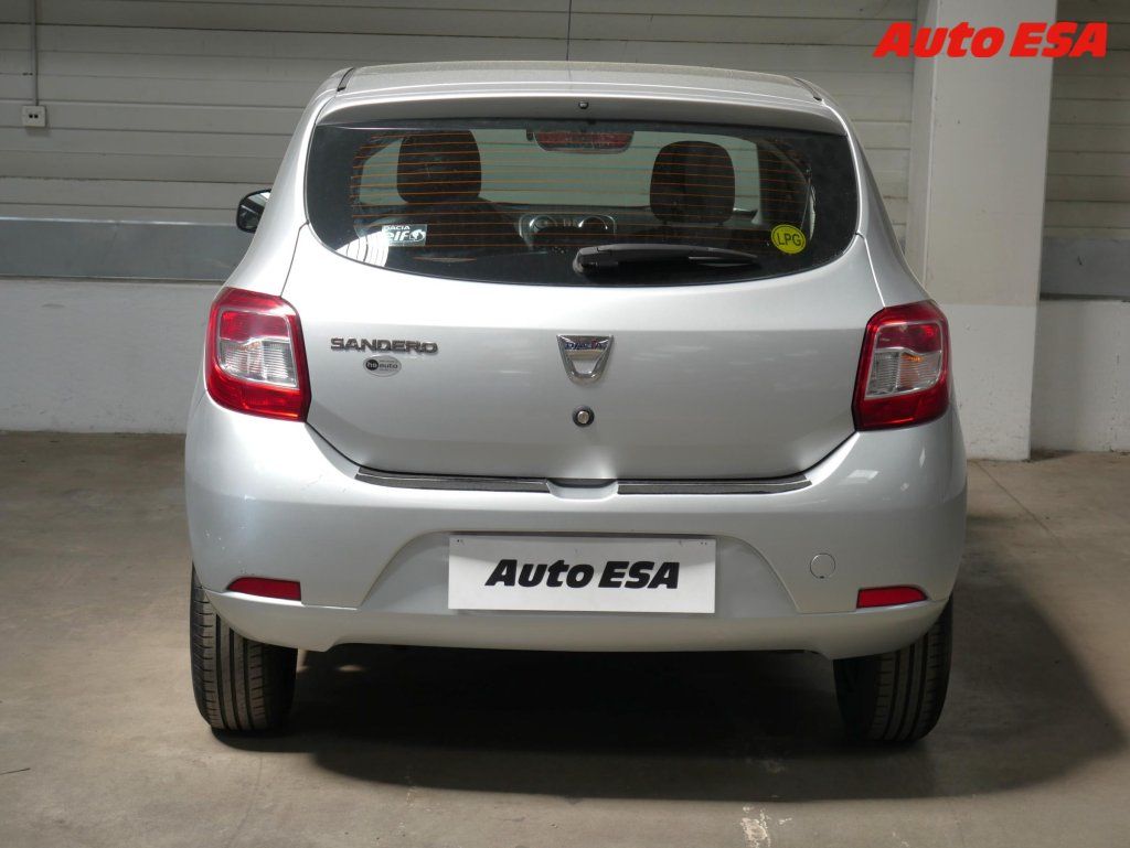 Dacia Sandero, 1.2i,2.maj,ČR,AC - fotka 5