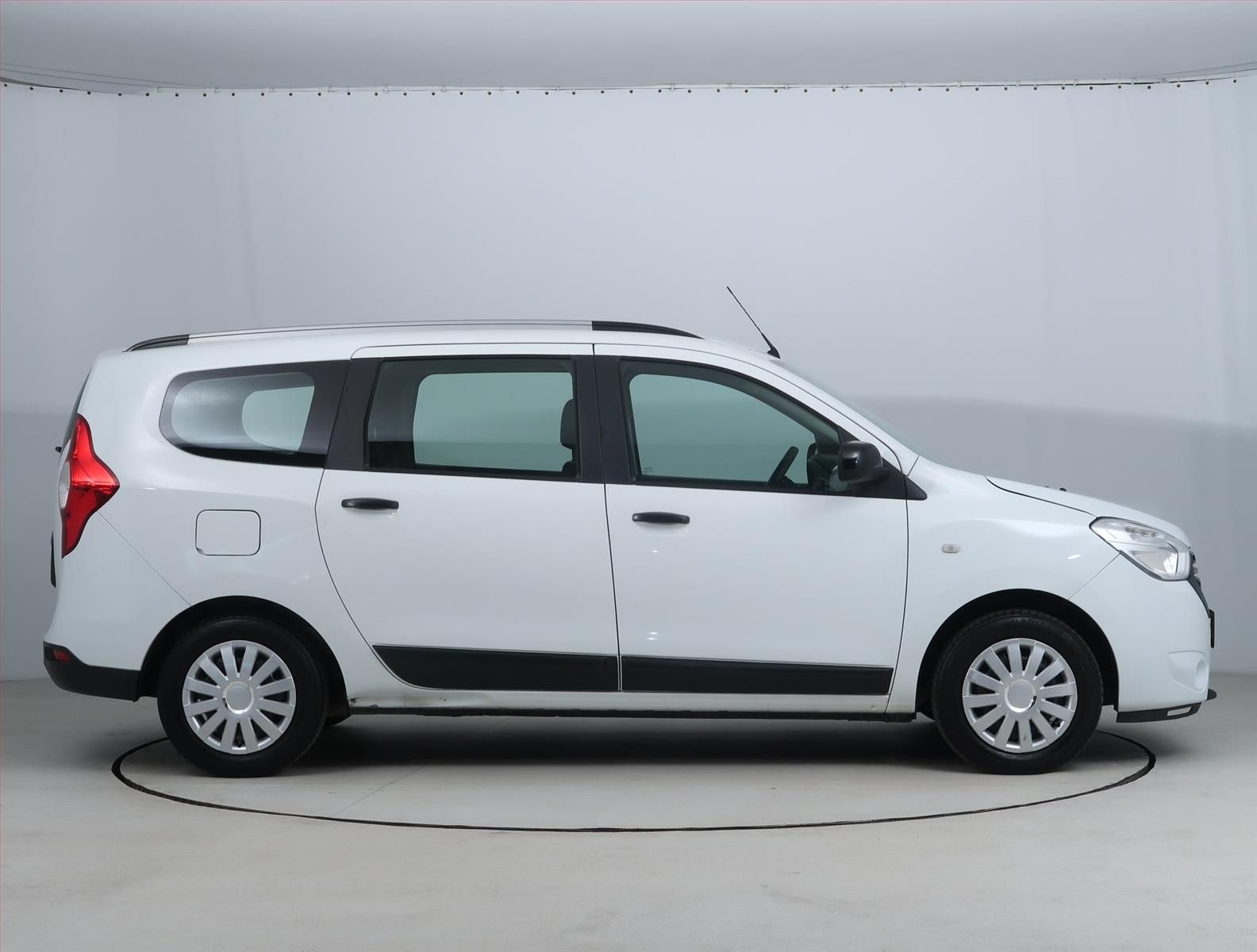Dacia Lodgy, 1.5 Blue dCi, Comfort - fotka 6