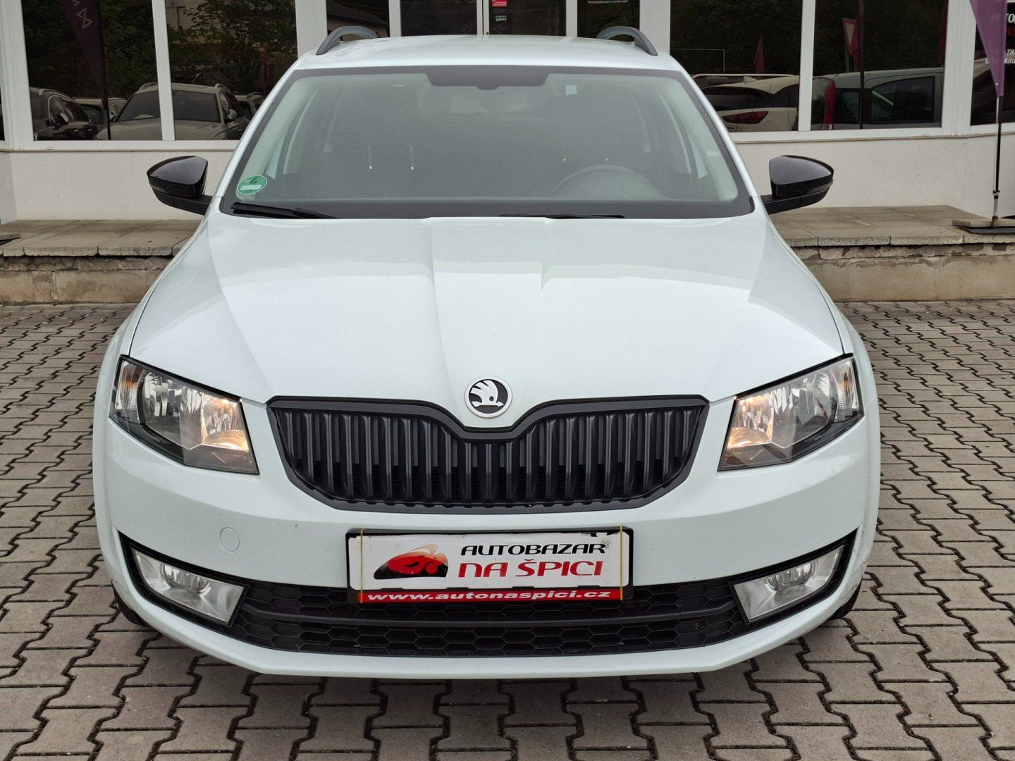Škoda Octavia, 1.6TDI 81kW DSG JOY - fotka 3