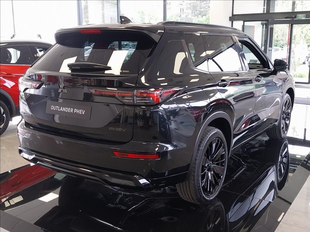 Mitsubishi Outlander, 2.4 PHEV MY26  BLACK EDITION - fotka 2