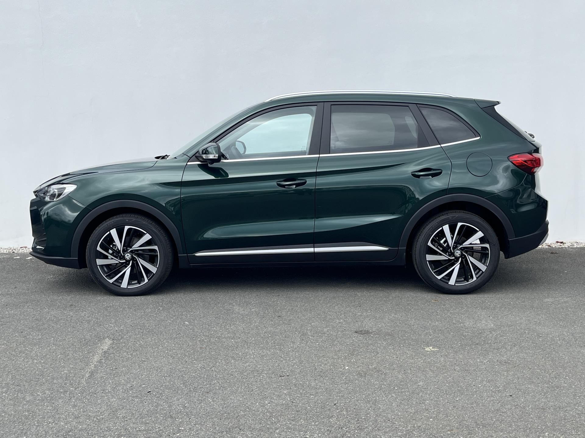 MG ZS, 1.5 Hybrid / 145 kW EXCLUSIVE - fotka 3