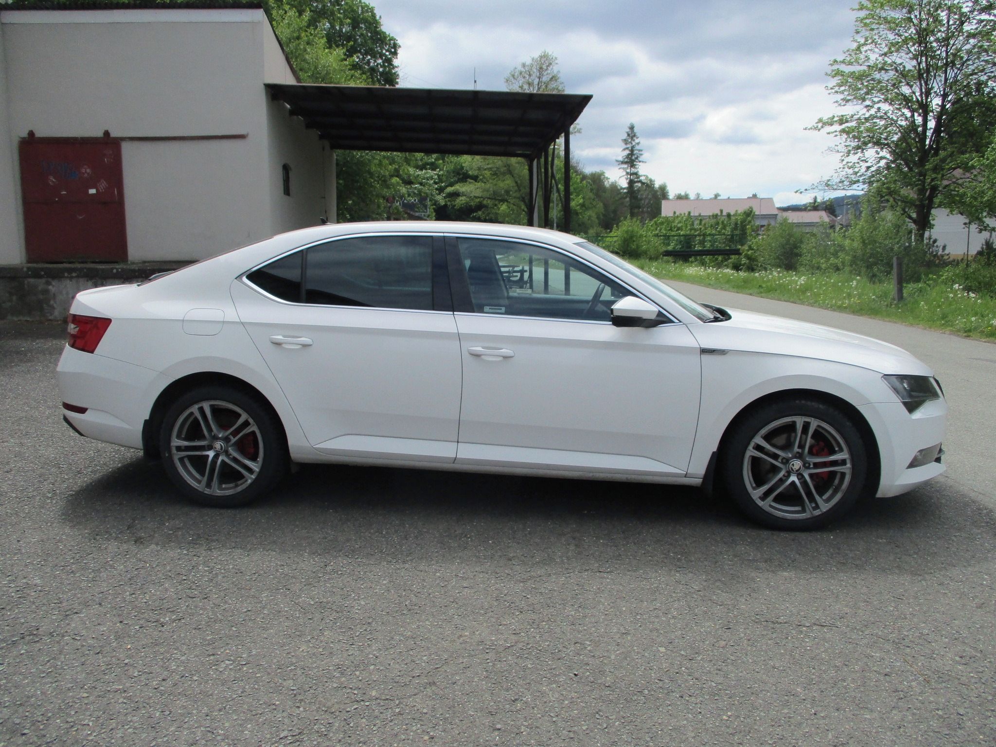 Škoda Superb, III 2.0 TDi, nové STK - fotka 6