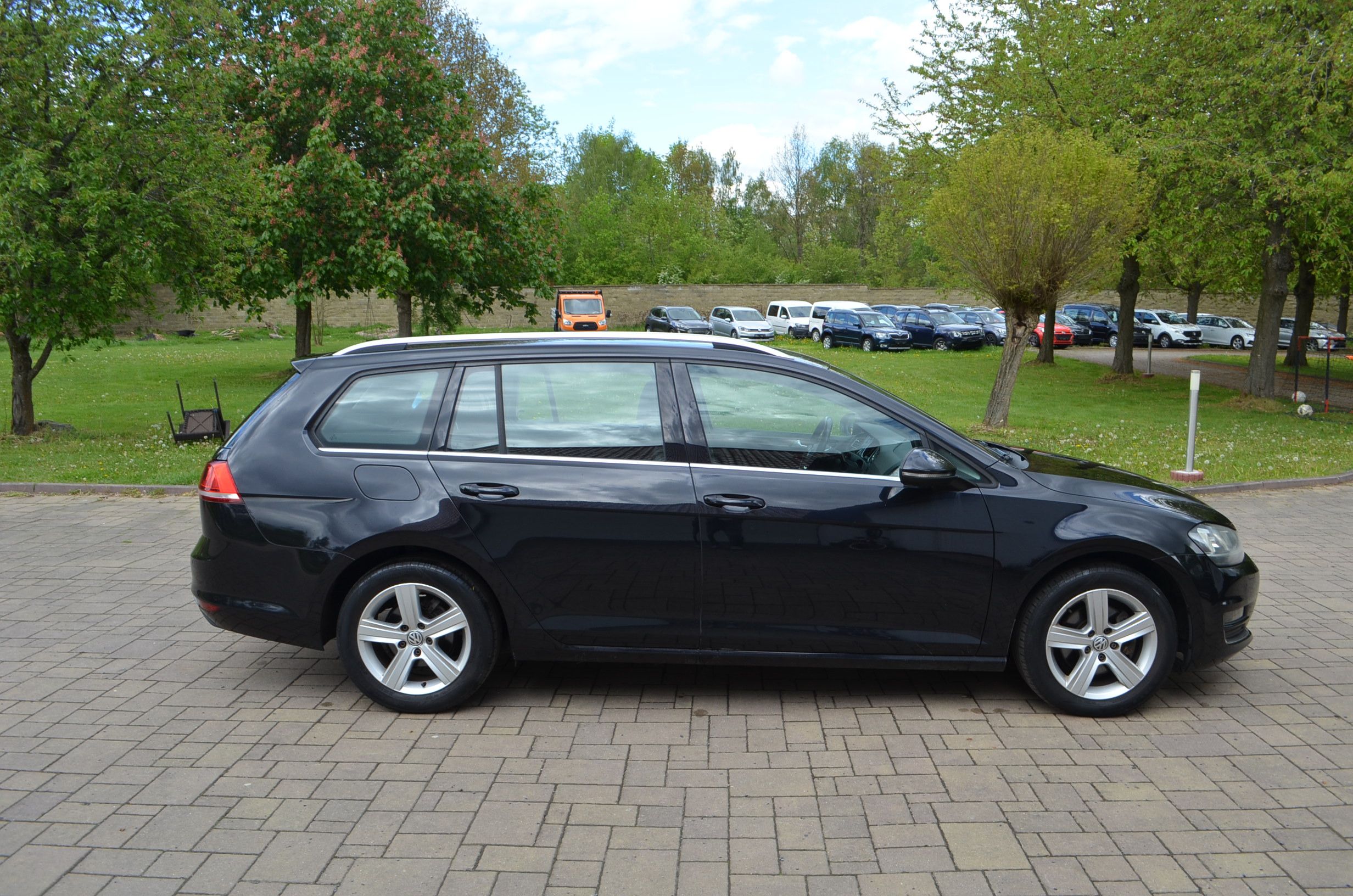Volkswagen Golf Variant, 1.6 TDI*DSG*SPORTLINE*LED SVĚT - fotka 4