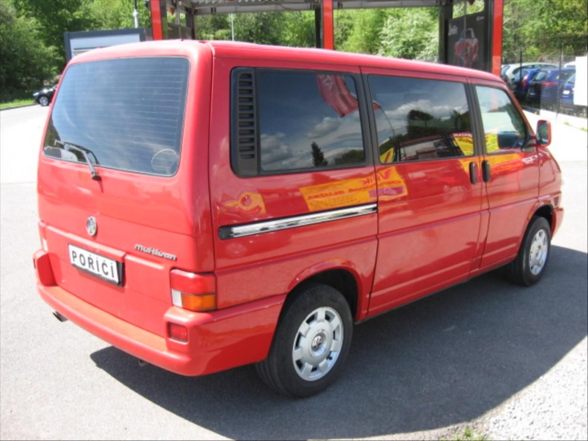 Volkswagen Multivan, 2,5 i  116 HP - fotka 6