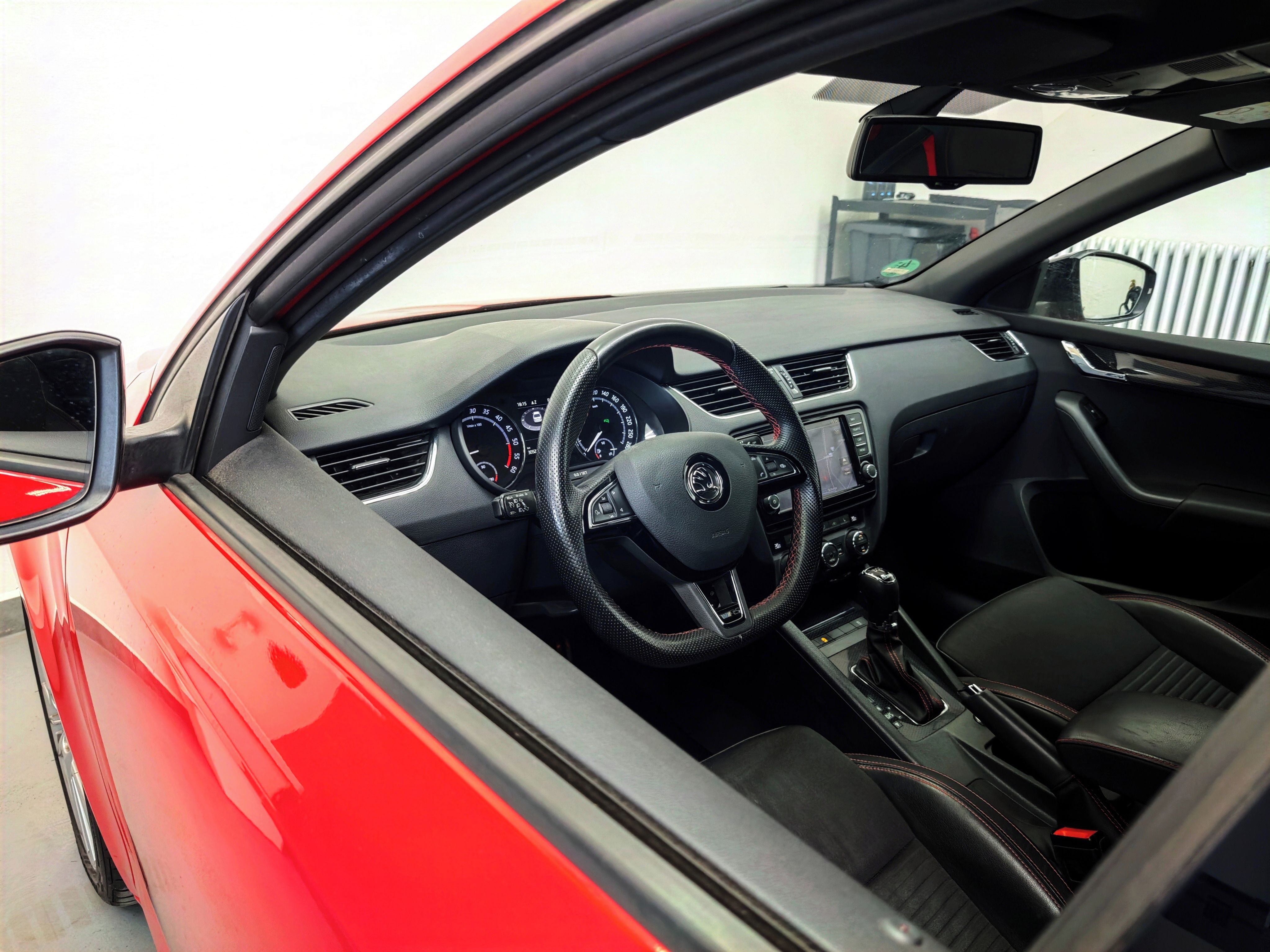 Škoda Octavia, RS 2.0 TDI 135KW,DSG,LIFTBACK - fotka 5