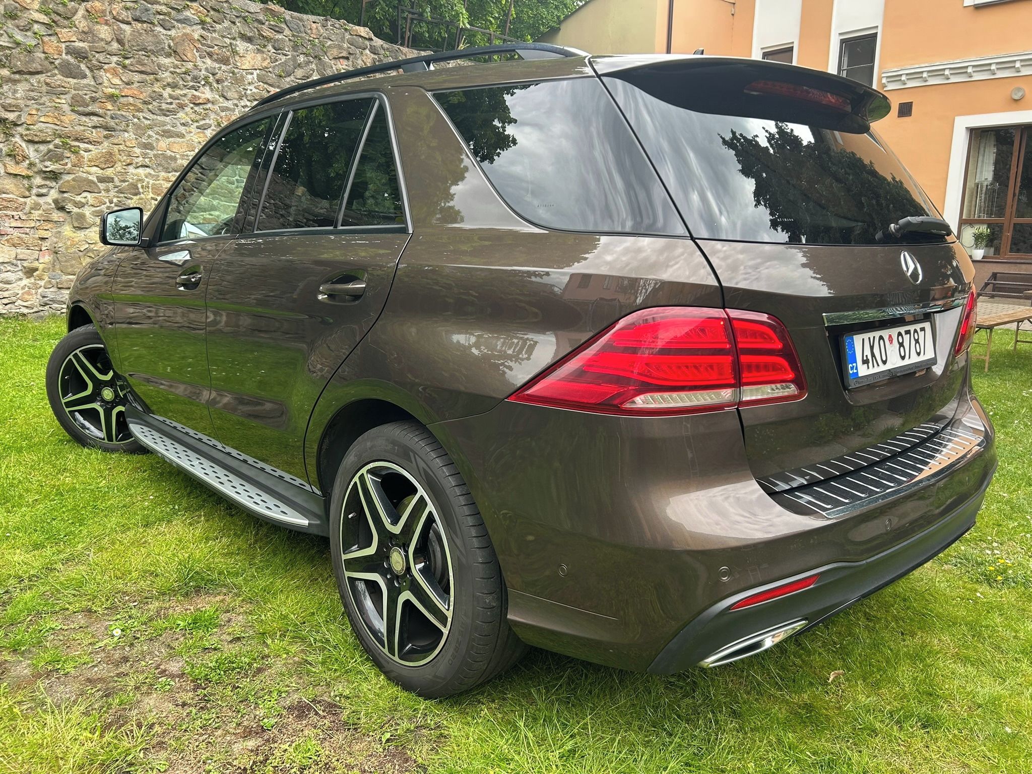 Mercedes-Benz GLE, 350d AMG*Masáž*DPH*CZ*1maj*Air - fotka 4