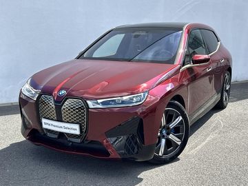 iX xDrive50