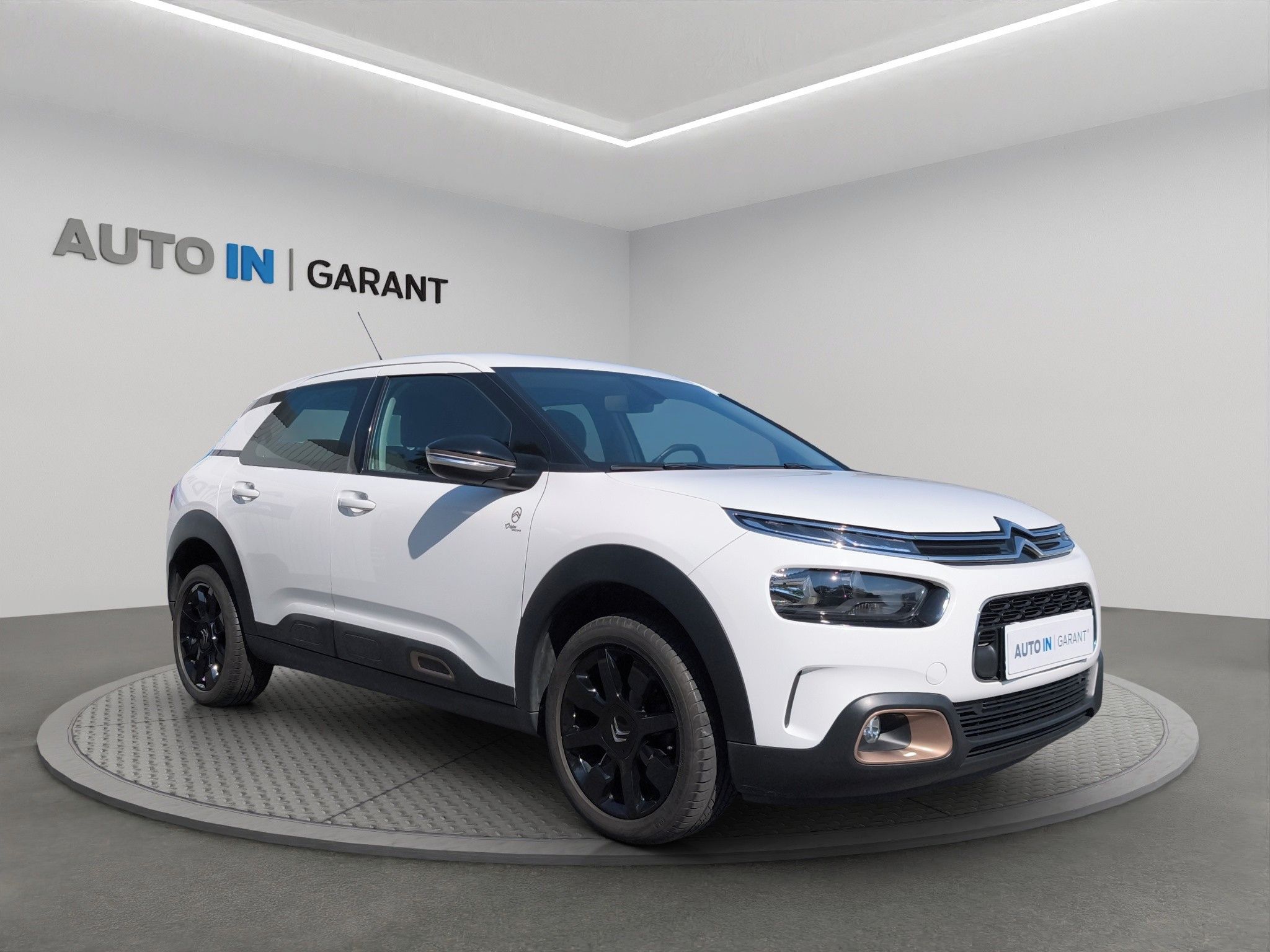 Citroën C4 Cactus, ORIGINS 1.2 81kW, ČR, Kamera, - fotka 3