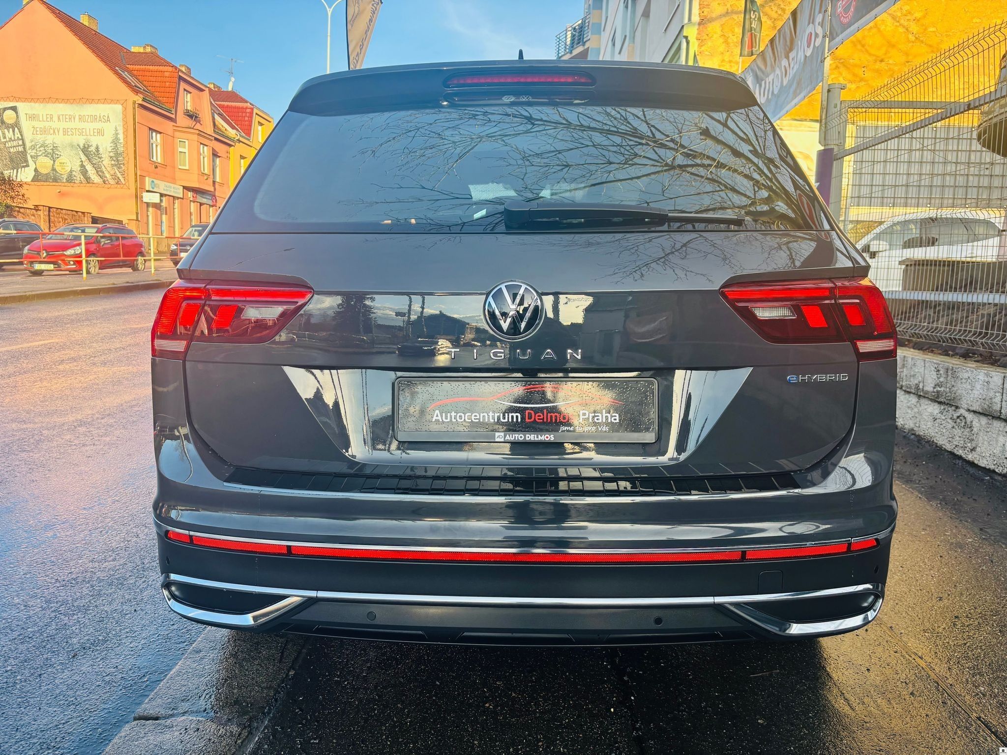 Volkswagen Tiguan, PHEV/2023/PREMIUM-1M-ZÁRUKA24 - fotka 4