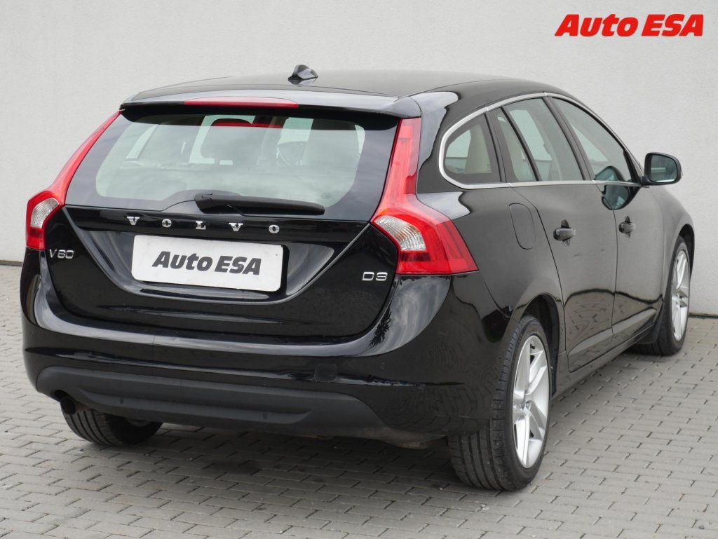 Volvo V60, 2.0D - fotka 4