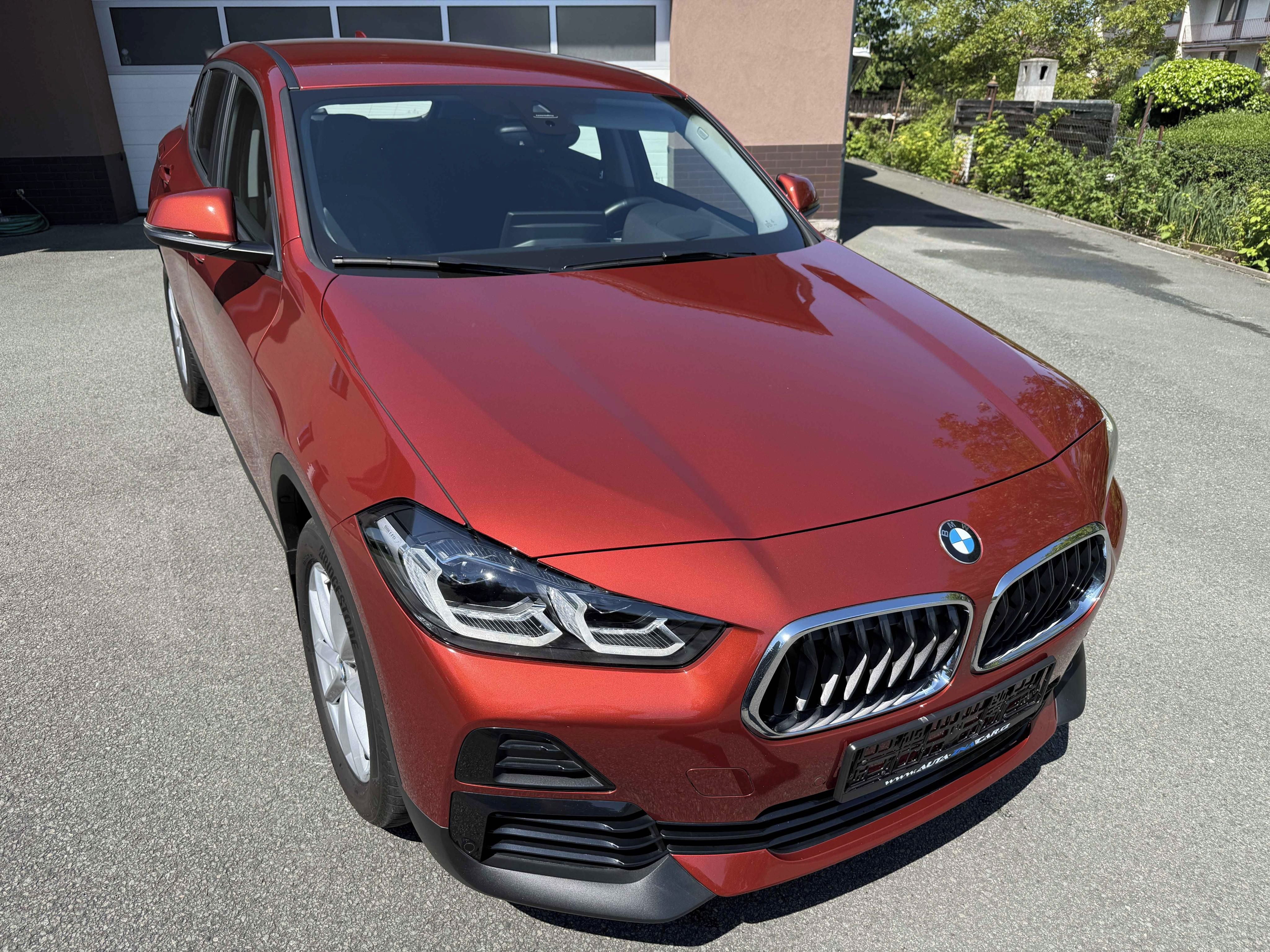 BMW X2, sDrive 1.8i Automat HeadUp - fotka 3