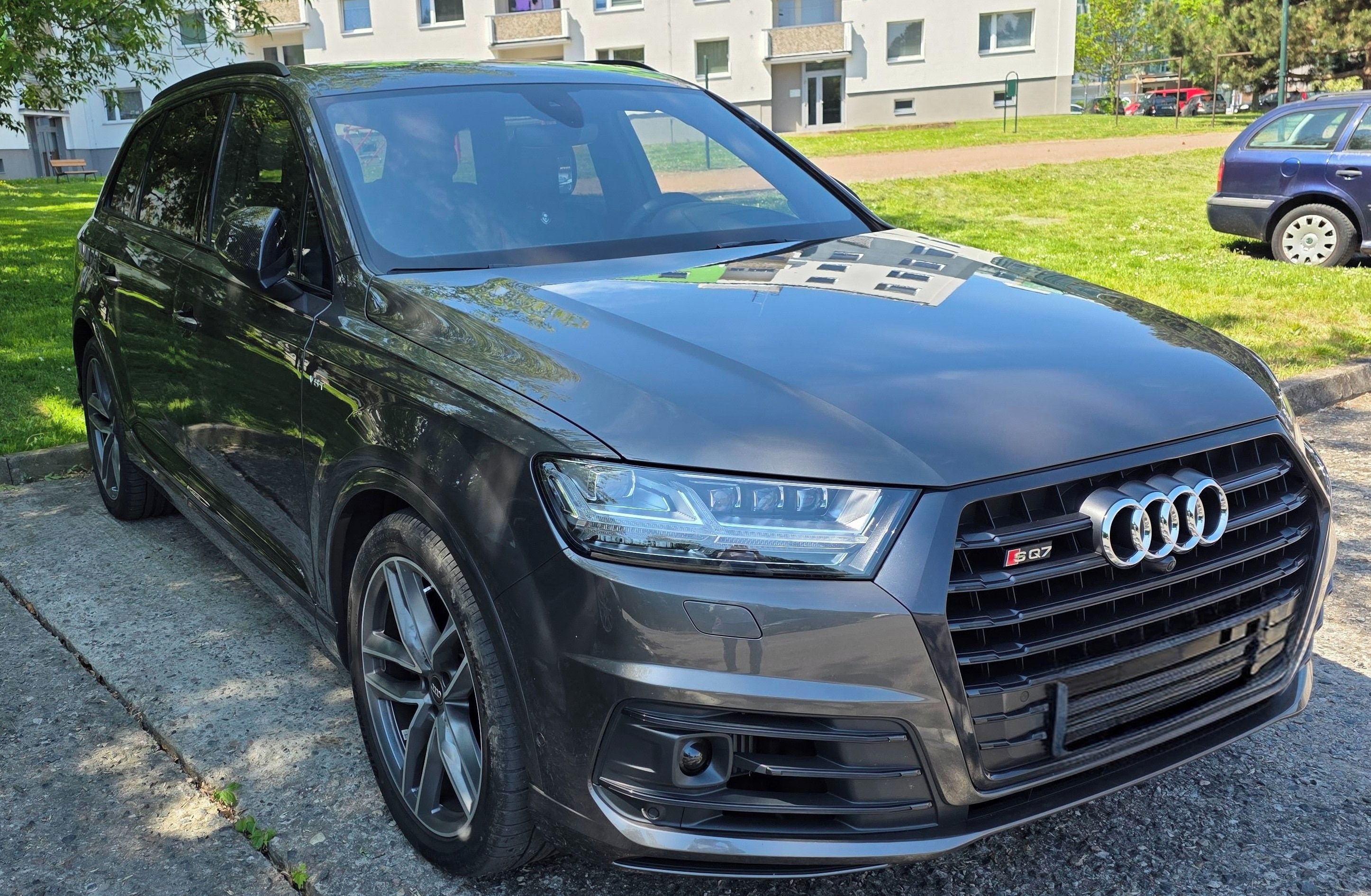 Audi SQ7, 4.0 TDI .Servisovano - fotka 2