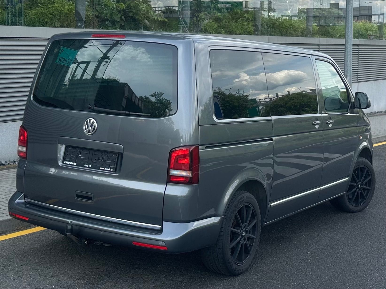 Volkswagen Multivan, 4x4, 103kw, LIFE - fotka 3