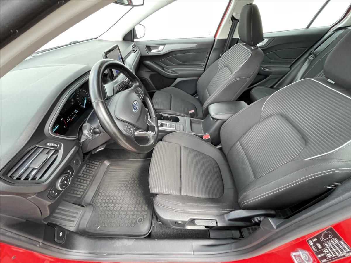 Ford Focus, 1,5 Ecoblue AT8 Titanium Style - fotka 4