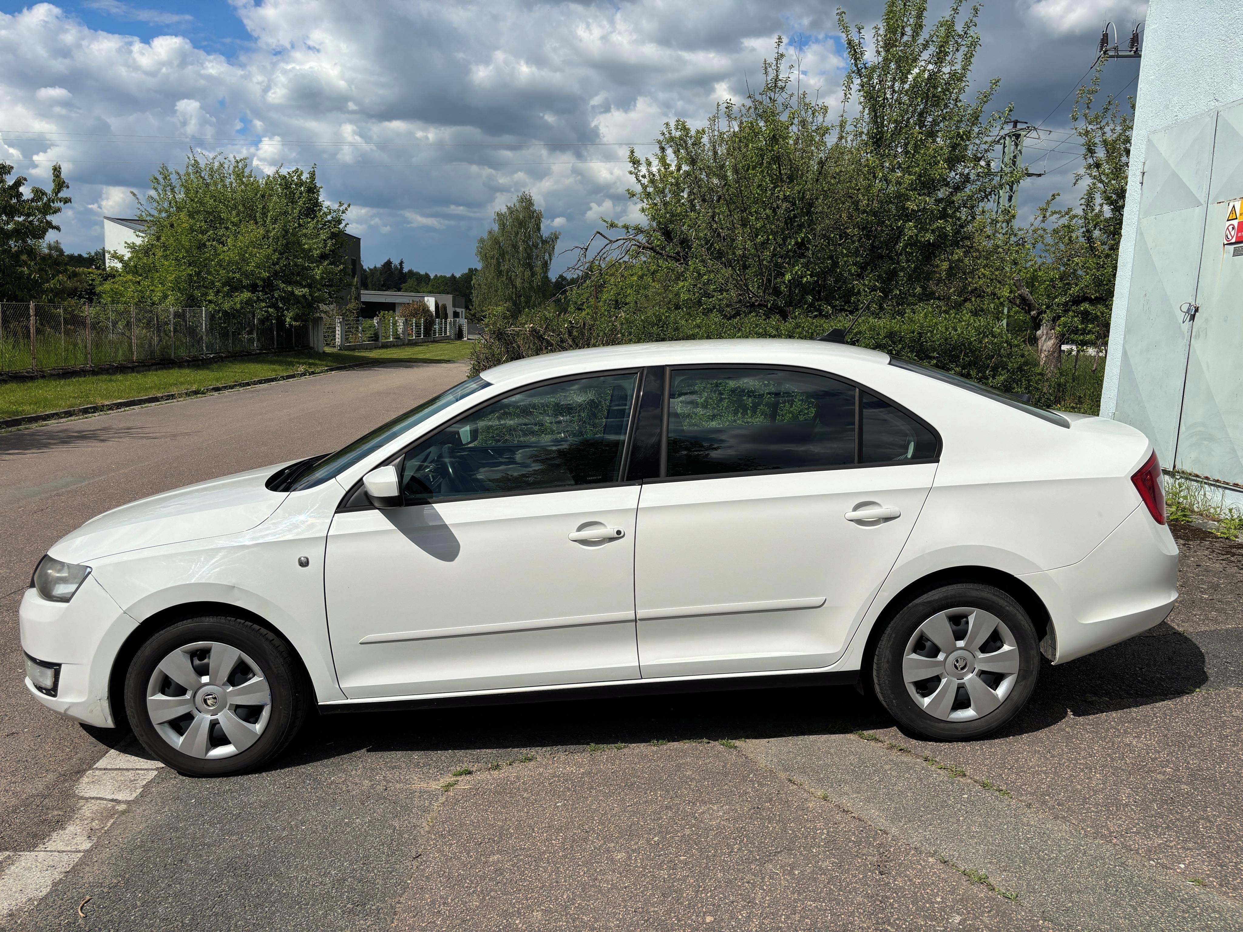 Škoda Rapid, Škoda Rapid 1.6 TDI 77 kW - fotka 3