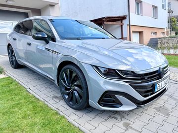 R-line 1.4 tsi e-hybrid