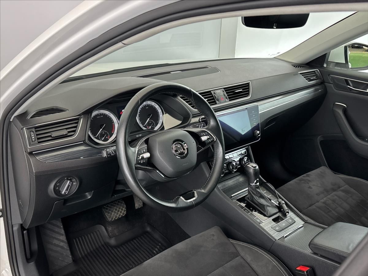 Škoda Superb, 2,0 TDI  Style 7DSG 4x4 - fotka 5
