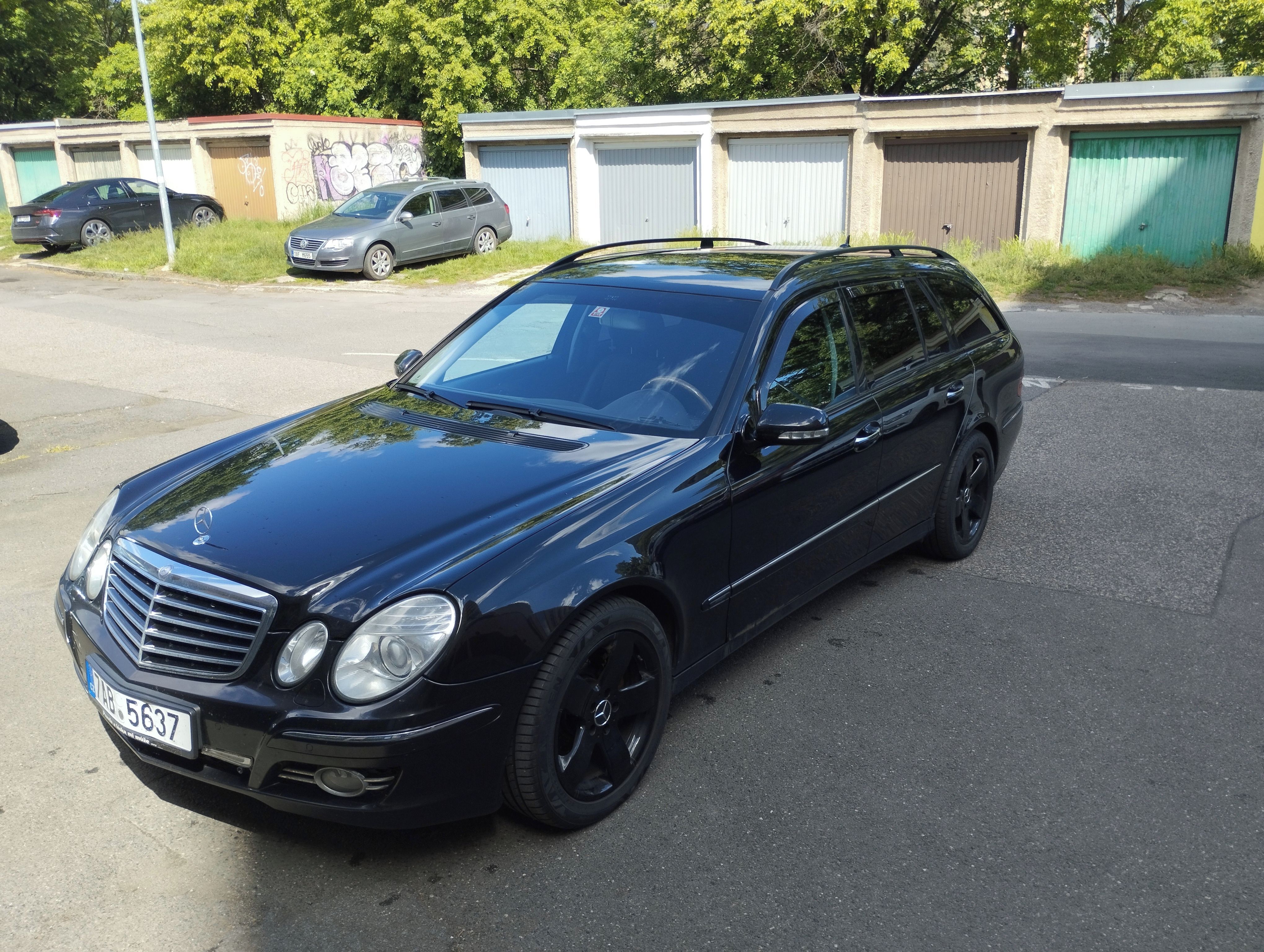Mercedes-Benz Třídy E, E320CDi Avantgarde+výbava - fotka 2