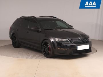 RS 2.0 TSI, Automat, Navi