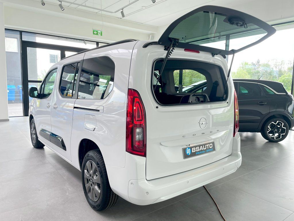 Opel Combo, Elegance + XL 1,5CDTiAT8 7míst - fotka 4