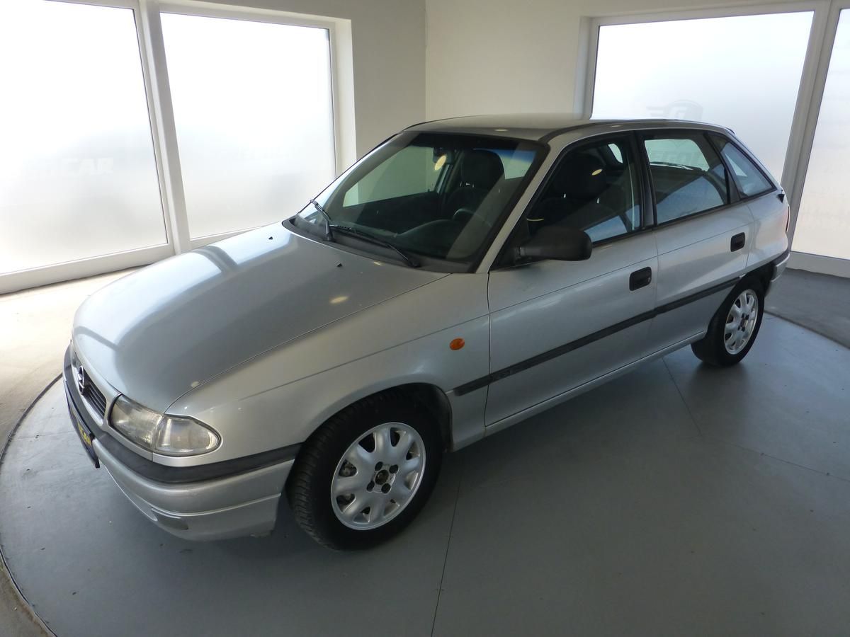 Opel Astra, 1,4I**KLIMATIZACE**NOVÁ SPOJKA