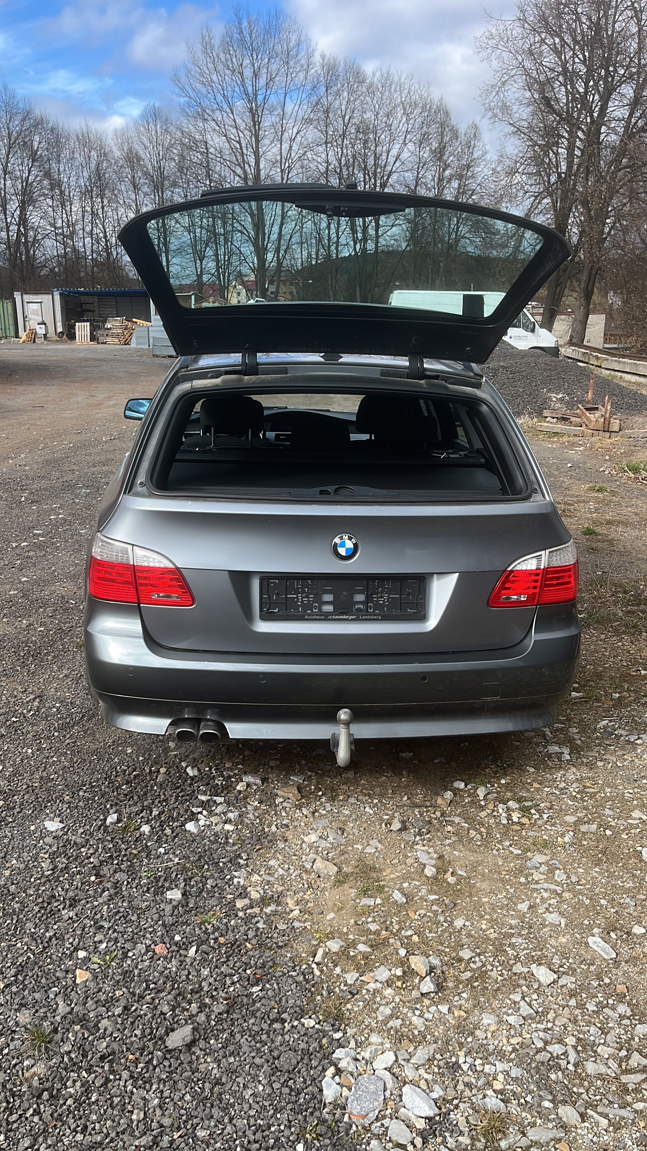 BMW Řada 5, 525ix E61 - fotka 2