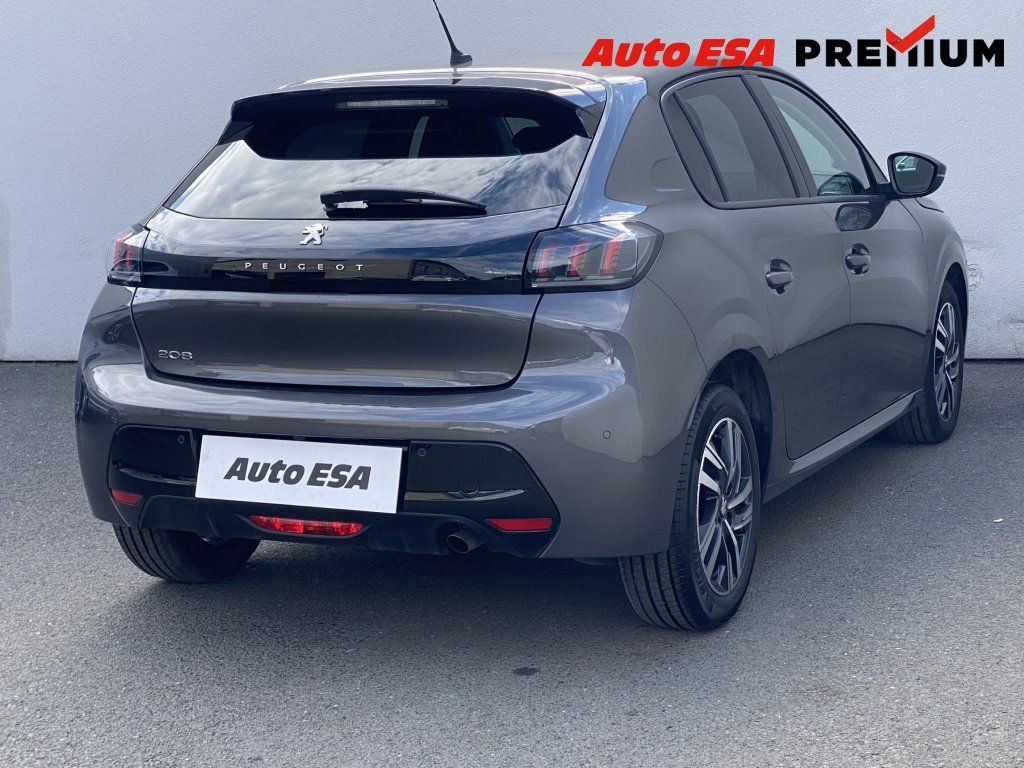 Peugeot 208, 1.2,Allure - fotka 4