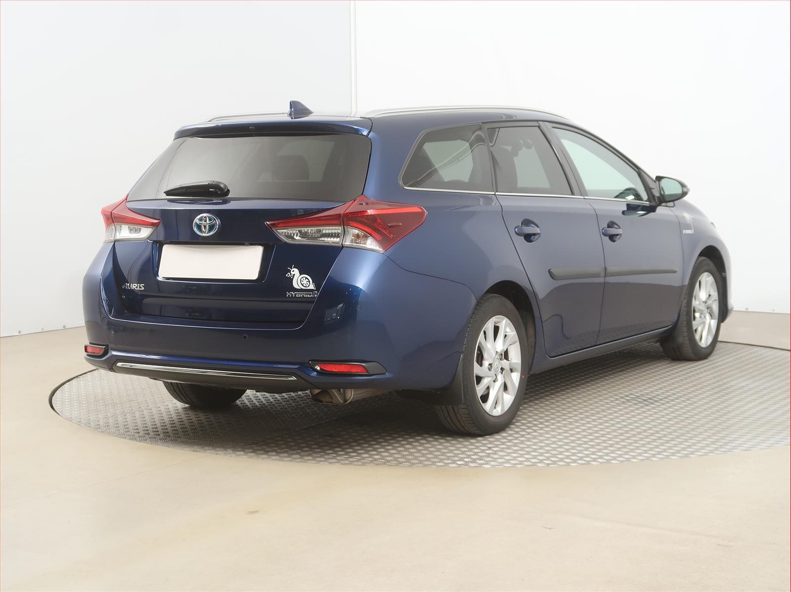 Toyota Auris, Hybrid, Automat, ČR,1.maj - fotka 5