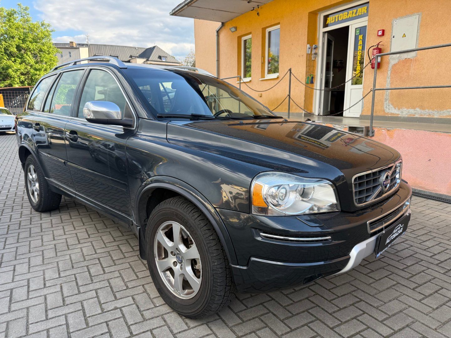 Volvo XC90, D5 2.4d 4x4 - fotka 3
