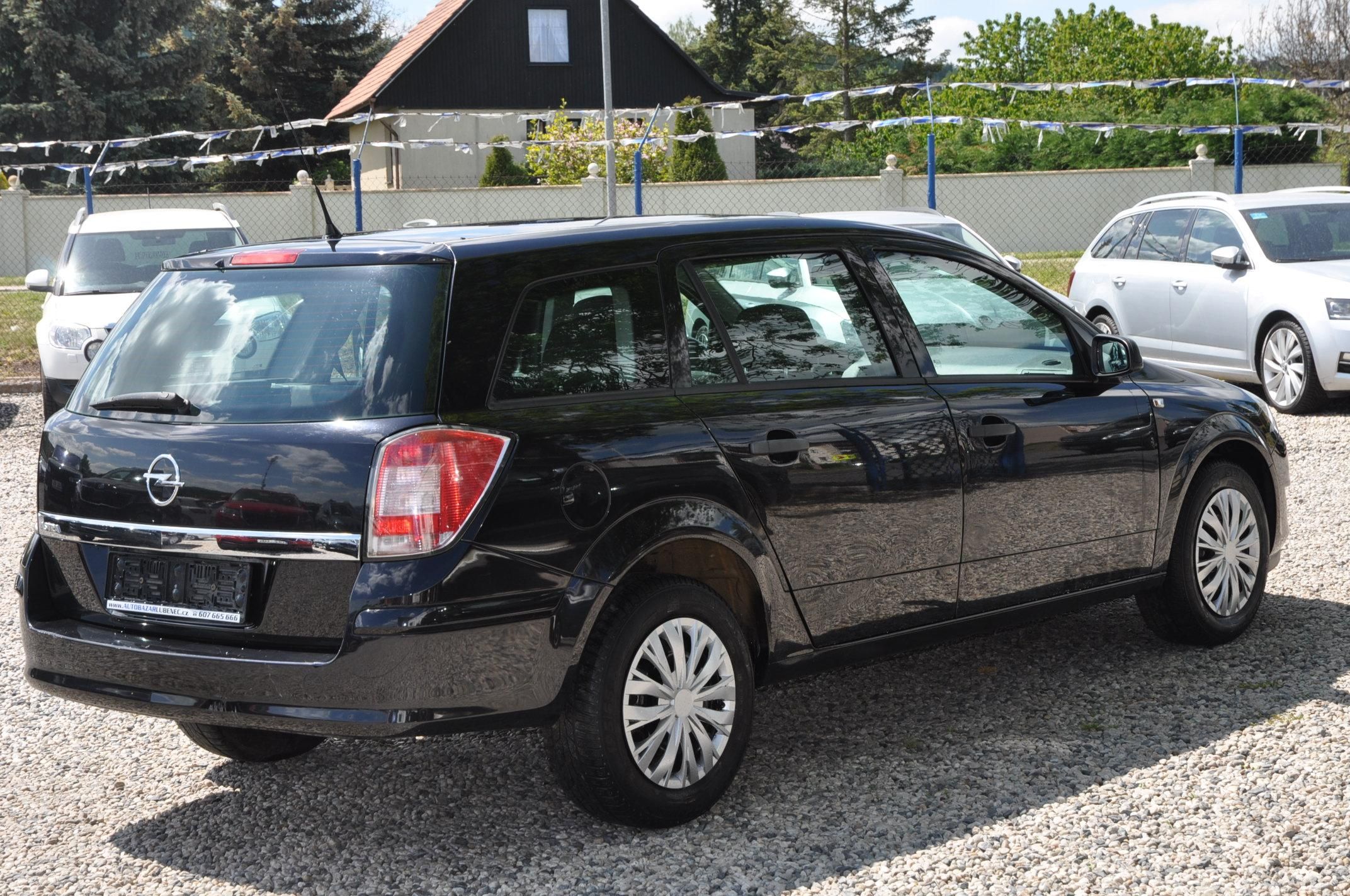 Opel Astra, 1.4i 66kW KOMBI - fotka 3