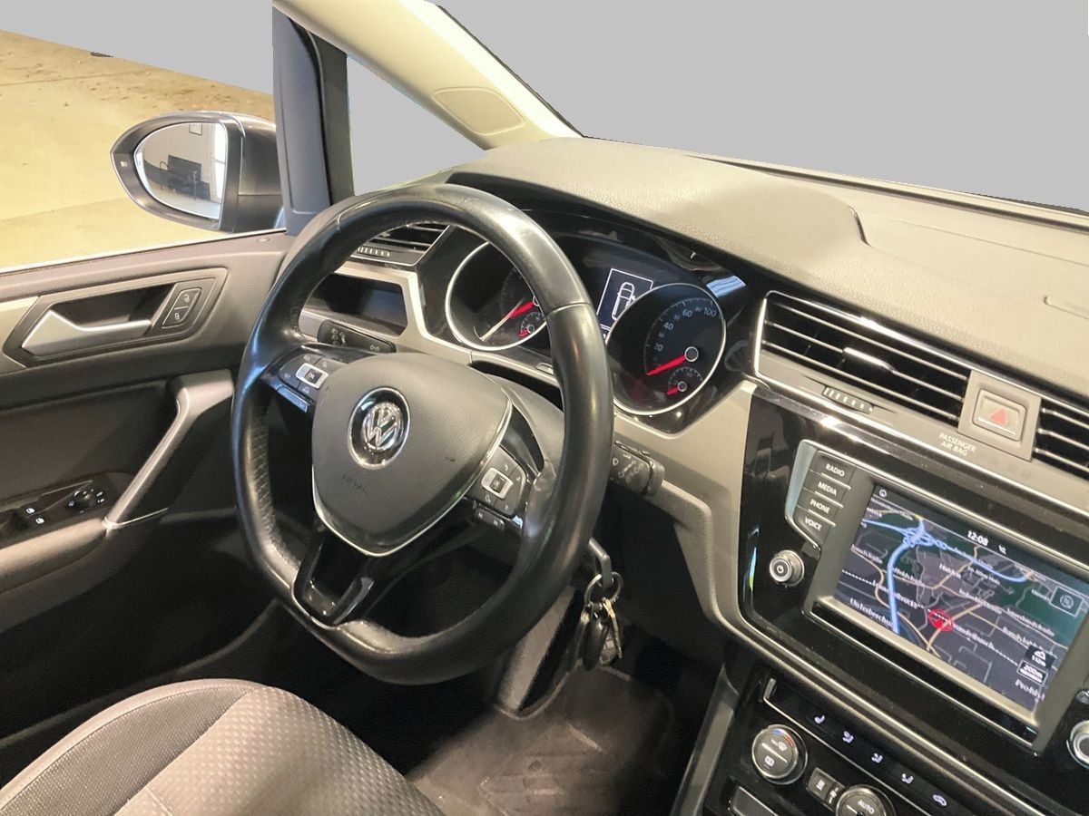 Volkswagen Touran, 1.4Tsi 110KW 7-MÍST BUFÍKtažné - fotka 5