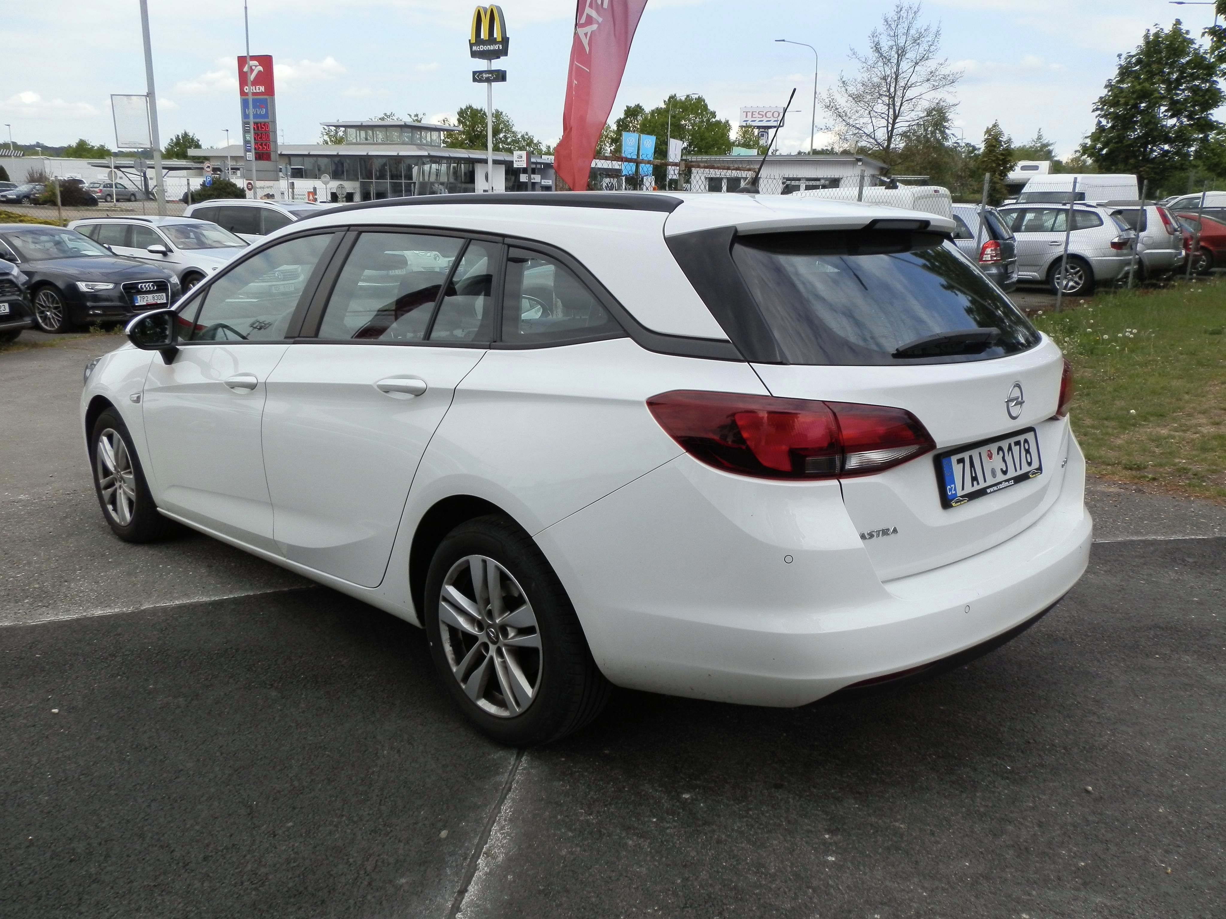 Opel Astra, 1,6 CDTi - nové rozvody,spojka - fotka 4