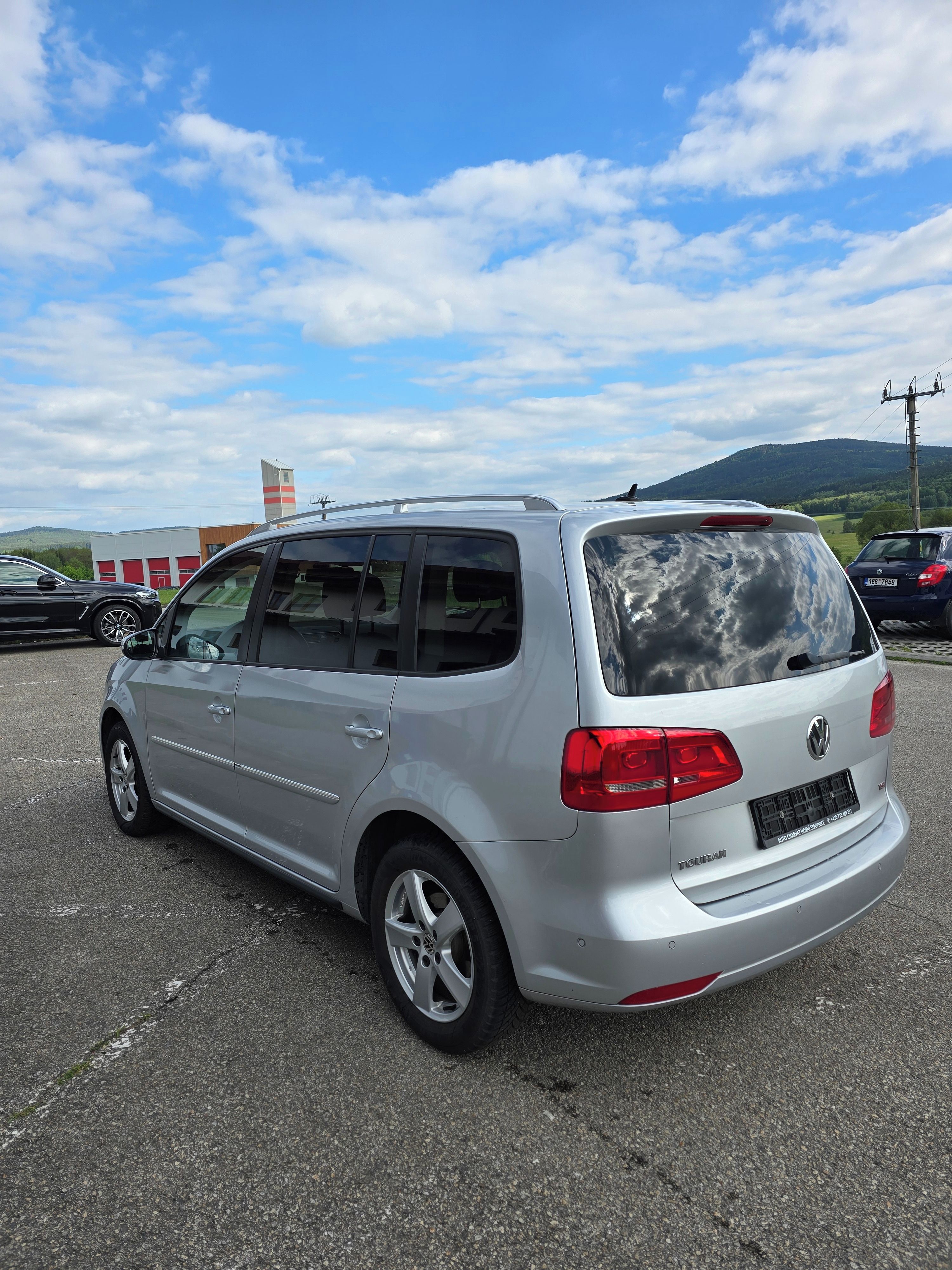 Volkswagen Touran, 1.4 TSI Sky DSG 57tkm - fotka 5