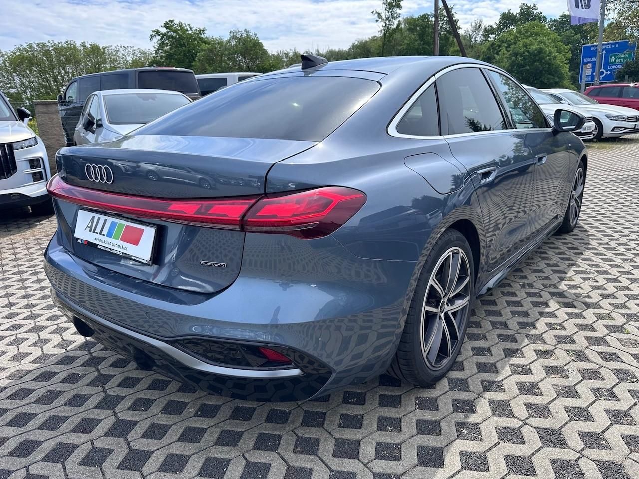 Audi A5, 2,0 TDI aut.4x4 - fotka 2