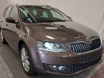 1.4Tsi 103KW ELEGANCE XENONY