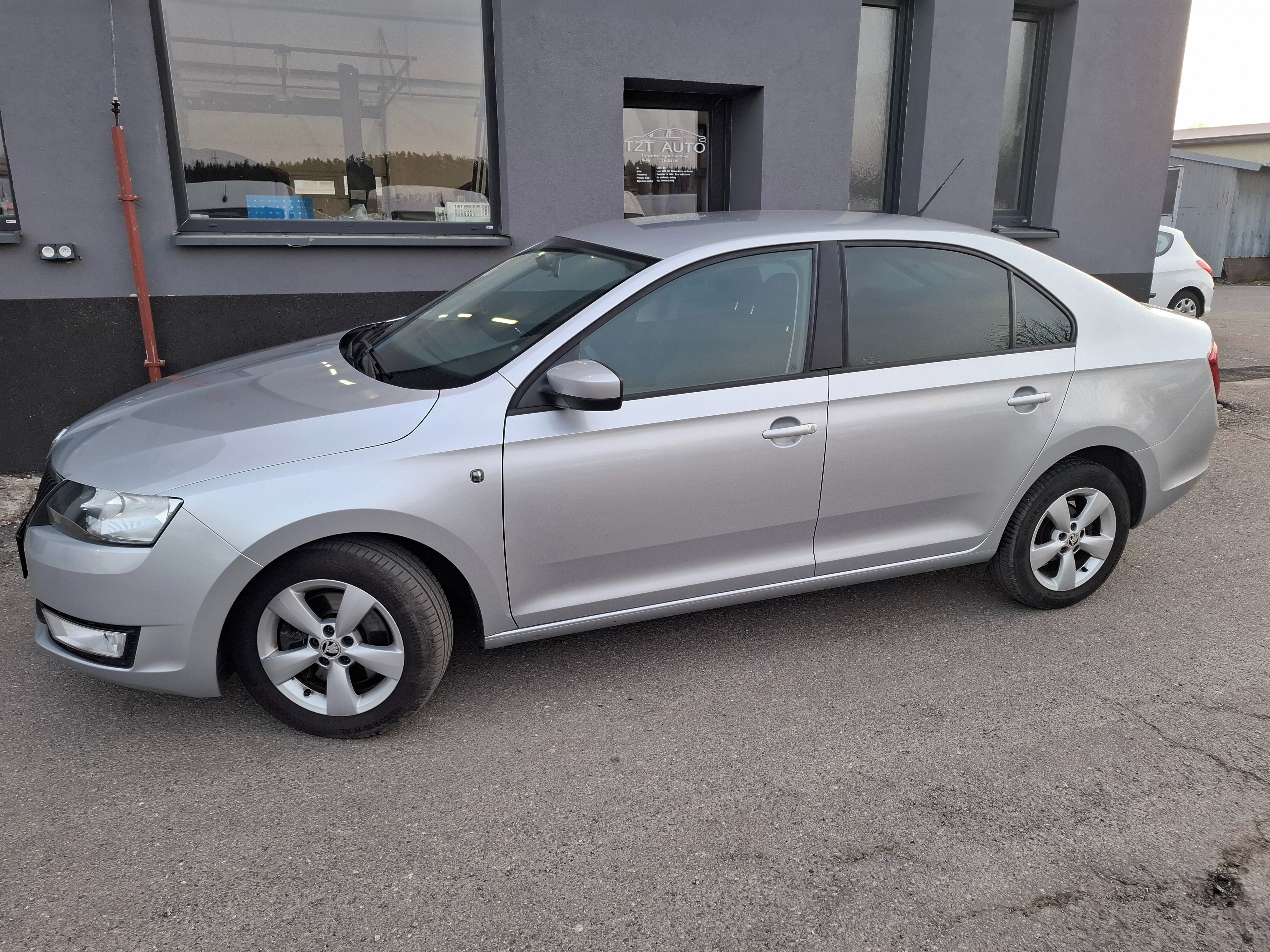 Škoda Rapid, 1.6TDi 77kW, VELMI SOLIDNÍ - fotka 2