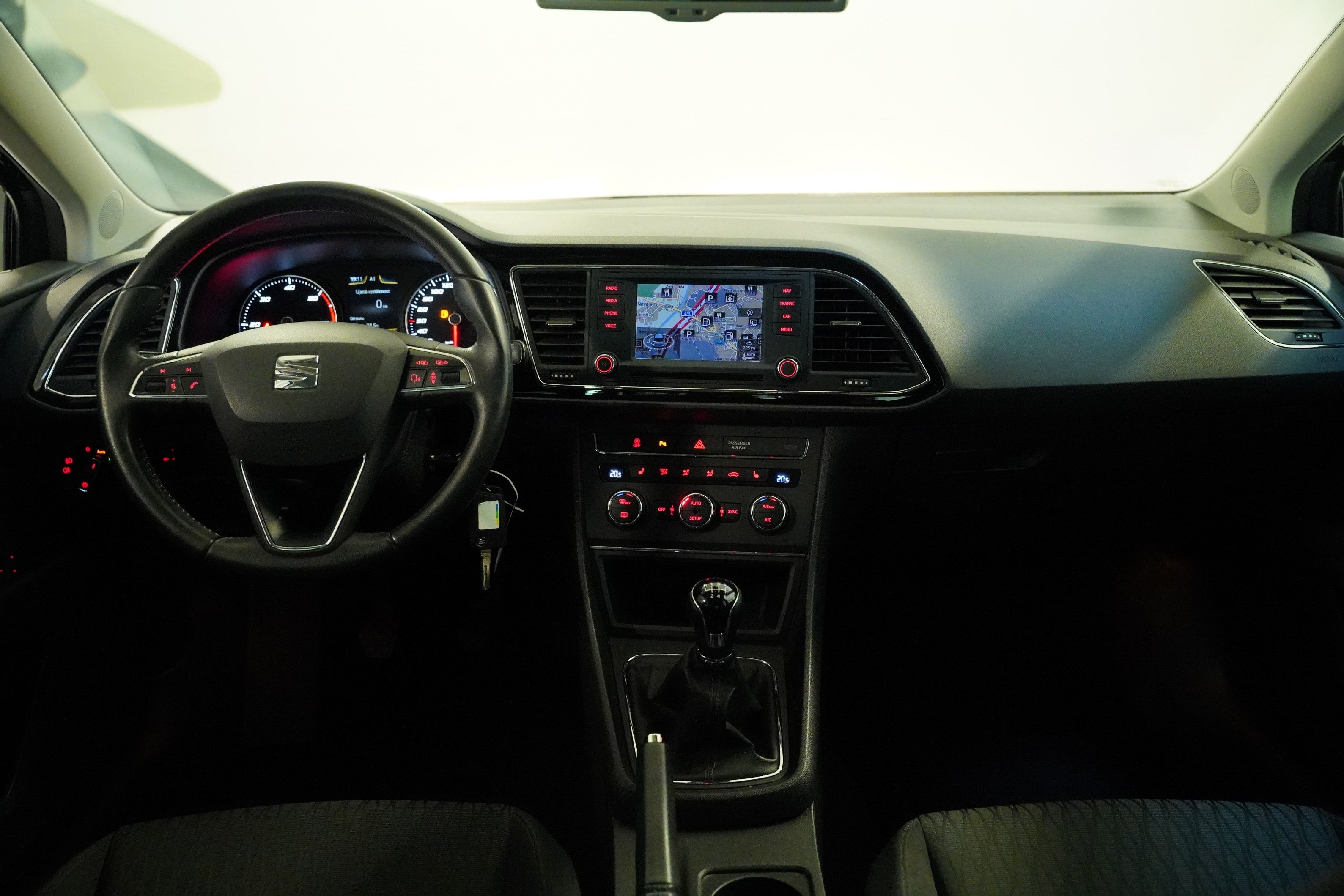 Seat Leon, 2.0 TDI 110 kW Style - fotka 5