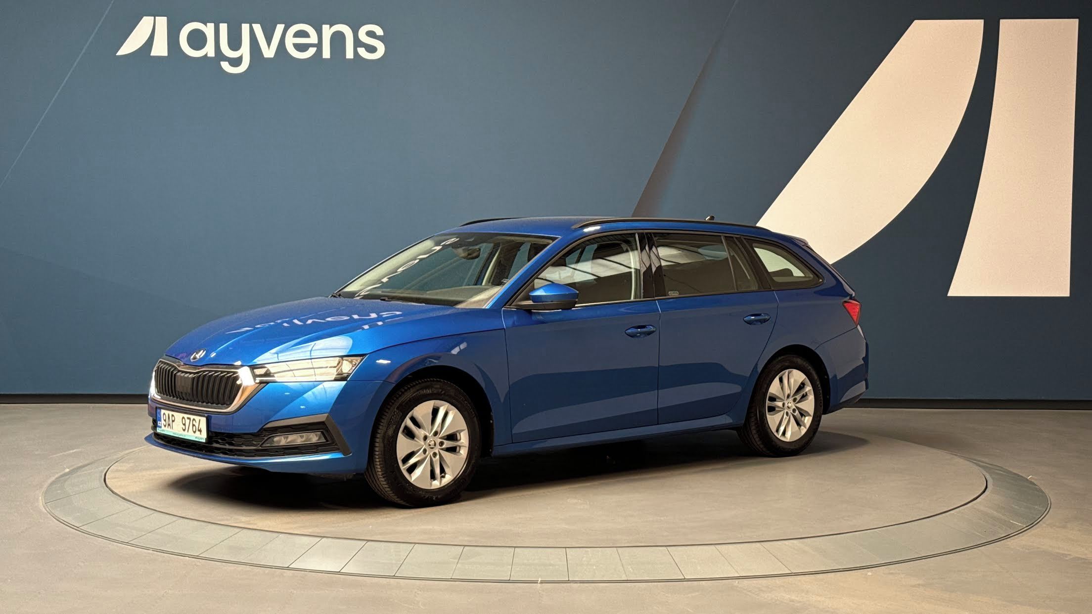Škoda Octavia, 2.0 TDI 85kW Ambition Combi - fotka 4