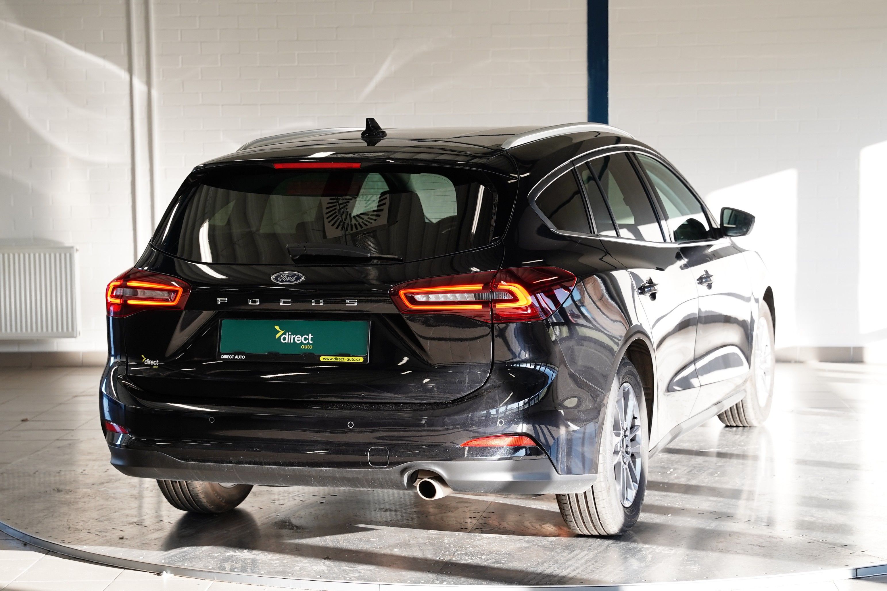 Ford Focus, 1.0 EcoBoost 114kW Titanium - fotka 2