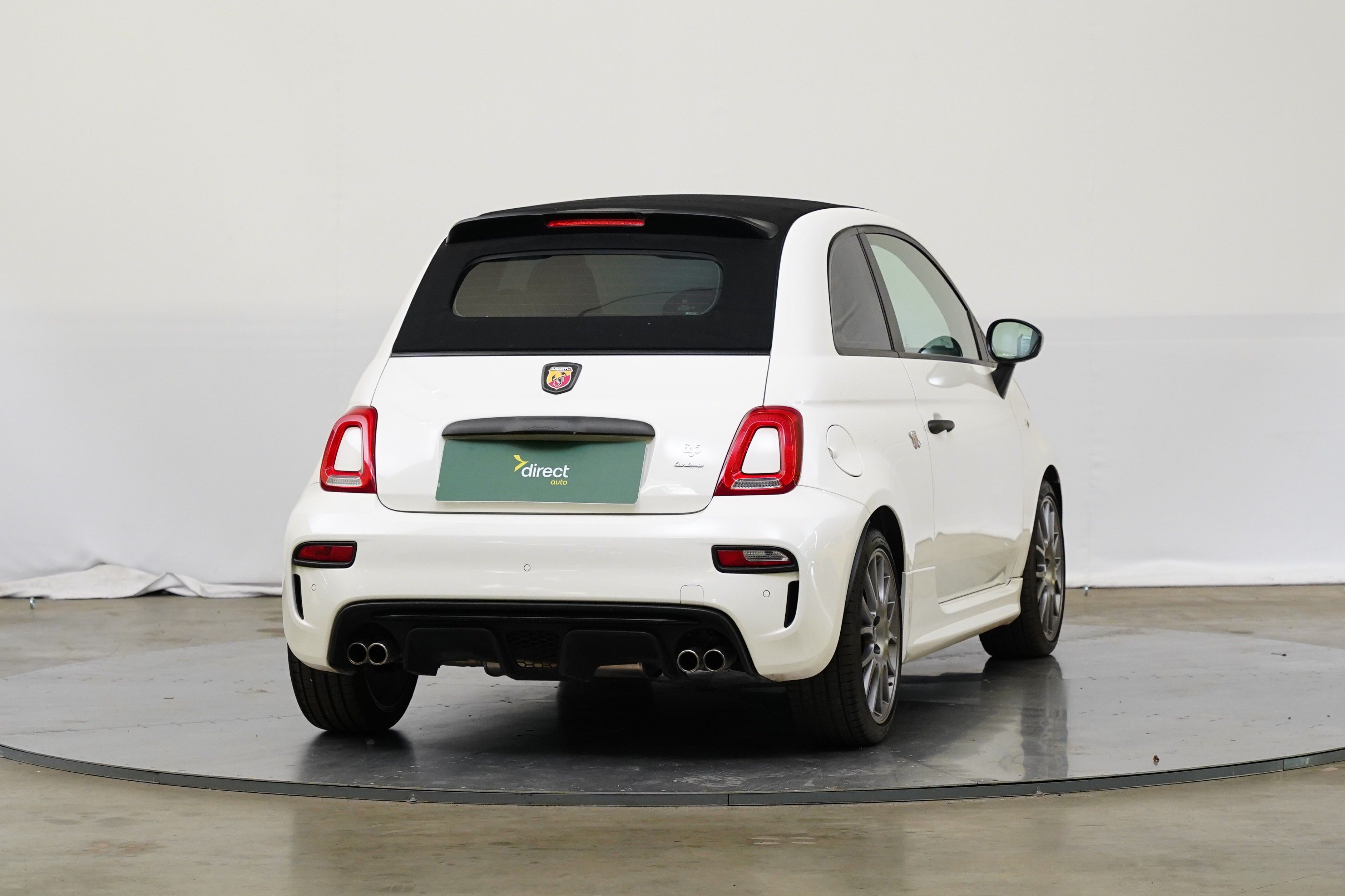 Fiat 500, 1.4 i 132 kW T-Jet - fotka 3