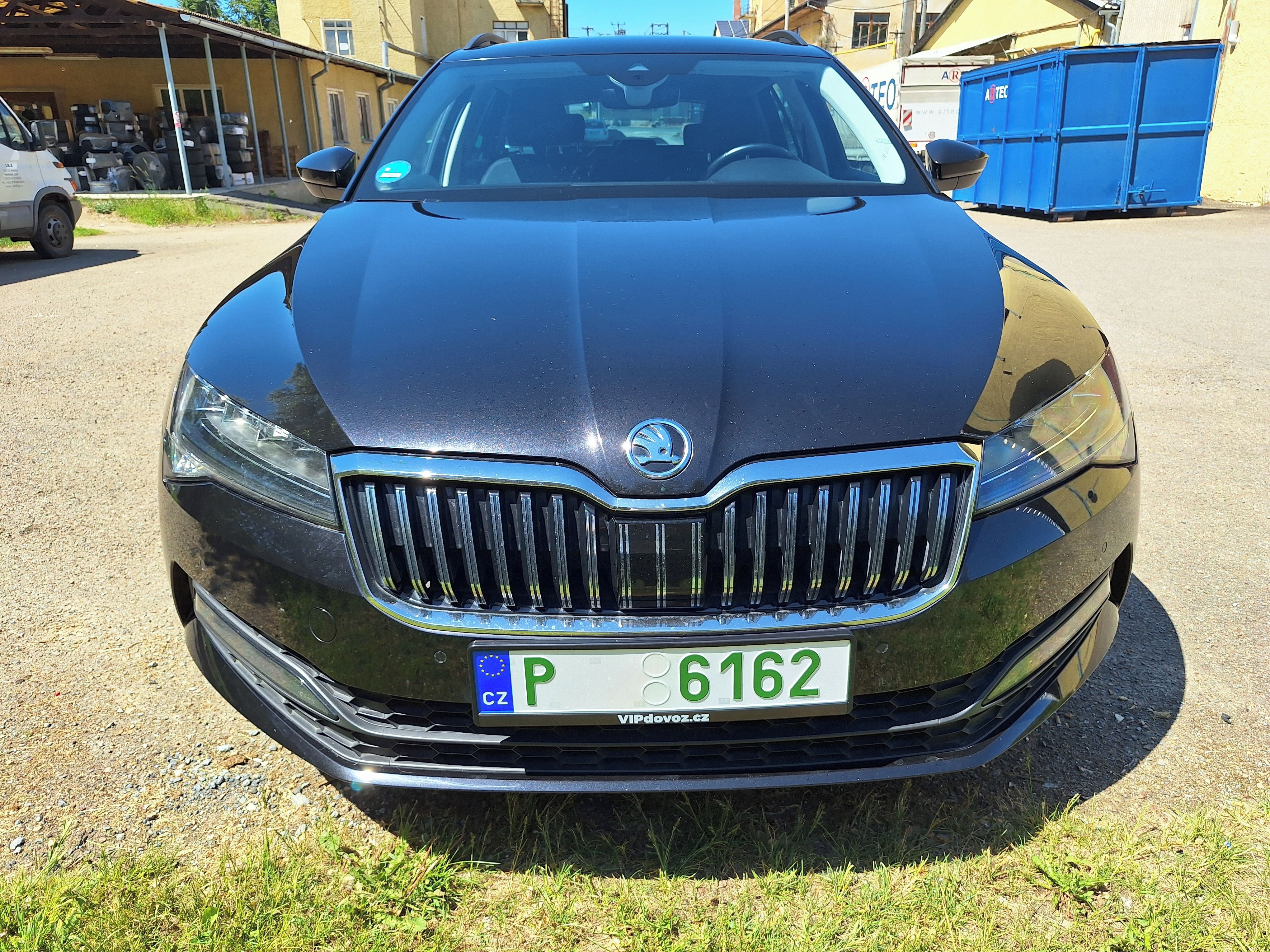 Škoda Superb, Škoda Superb 2.0tdi DSG Ambiti - fotka 2