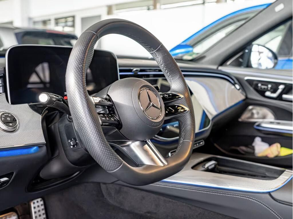 Mercedes-Benz Třídy E, E 300 de 4M AMG Sport Premium - fotka 5