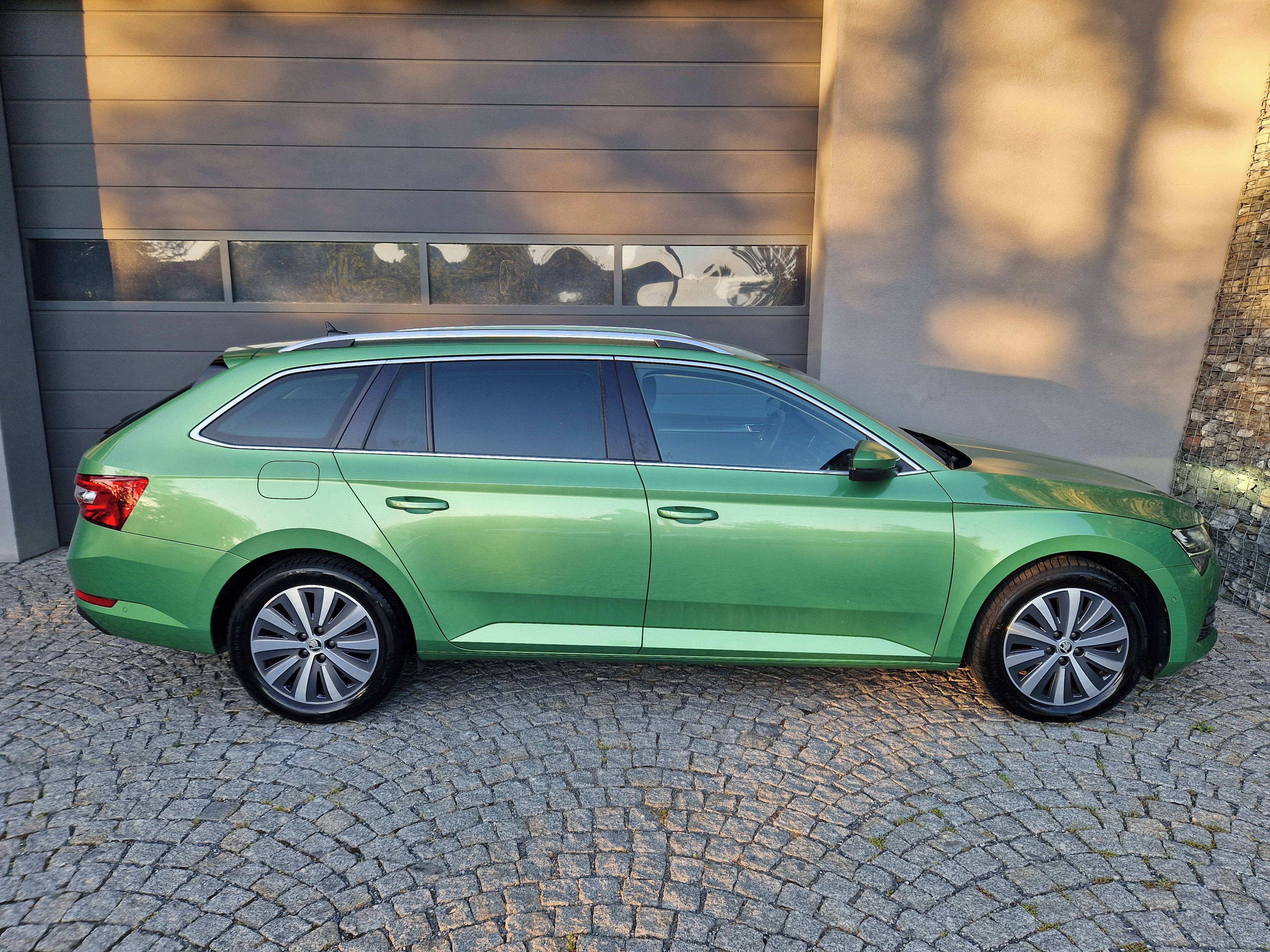 Škoda Superb, 1,5 TSI, DSG, Style Plus - fotka 6