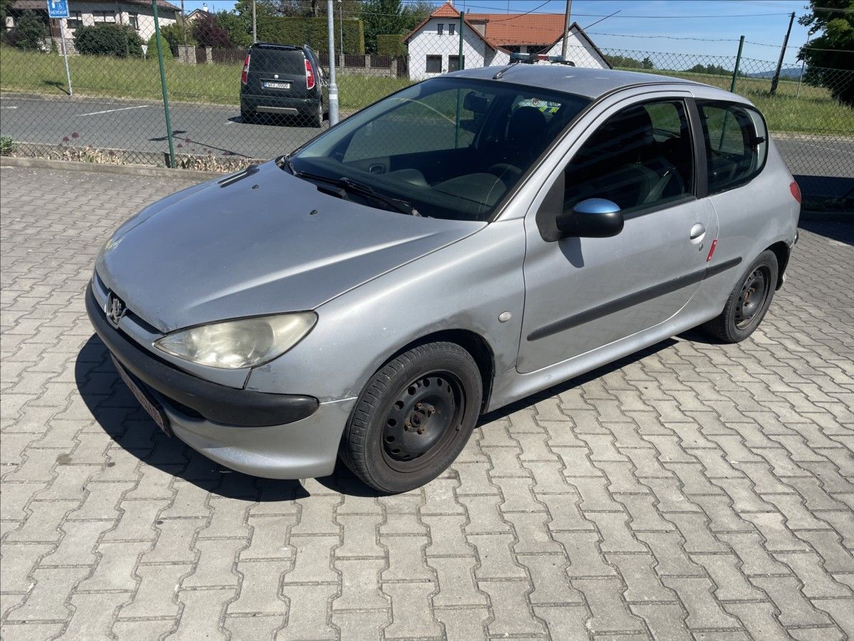 Peugeot 206, 1,4 HDI NOVÉ v ČR WEBASTO NOVÁ - fotka 3
