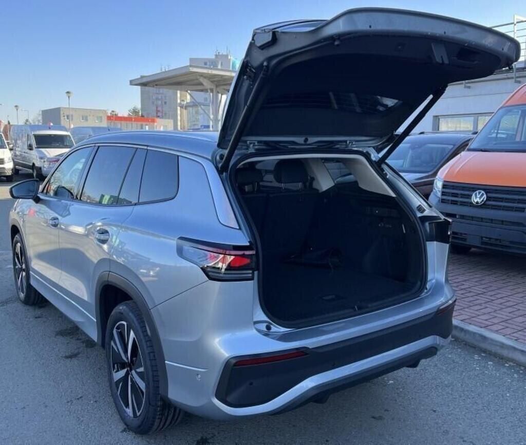 Volkswagen Tayron, People 2,0 TDI 110 kW - fotka 4